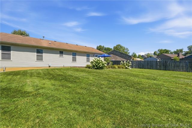 3512 Gander Drive, Jeffersonville, IN 47130