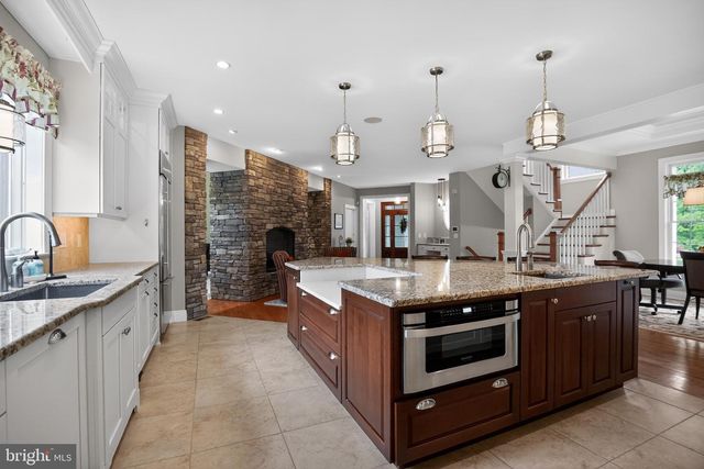1031 COATES RD, Jenkintown, PA 19046