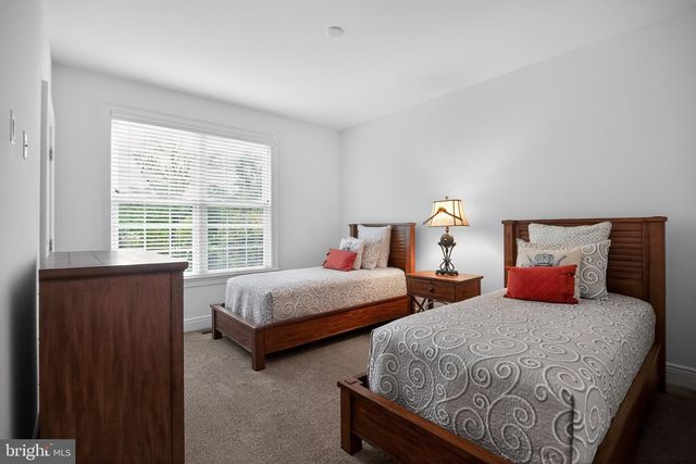 1031 COATES RD, Jenkintown, PA 19046