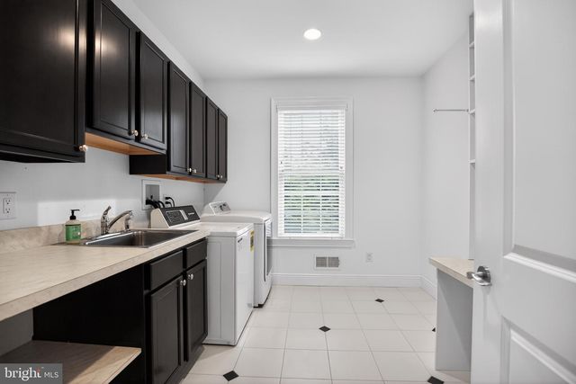 1031 COATES RD, Jenkintown, PA 19046