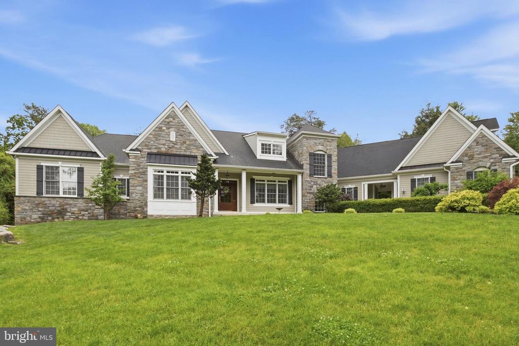 1031 COATES RD, Jenkintown, PA 19046