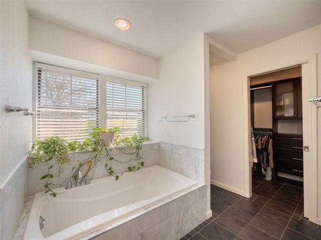 1822 Rowe LOOP, Pflugerville, TX 78660