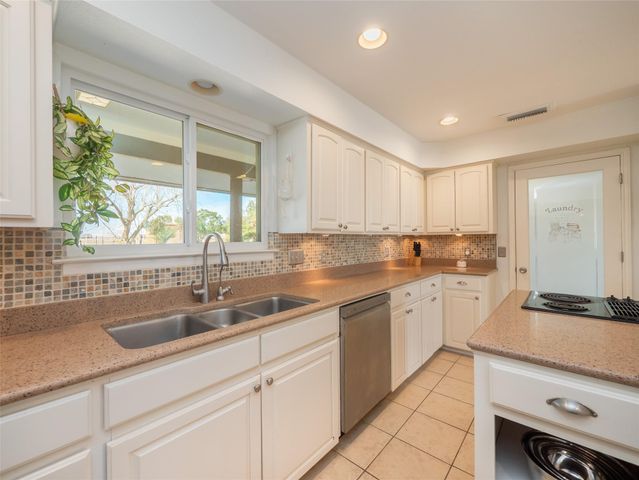 1822 Rowe LOOP, Pflugerville, TX 78660