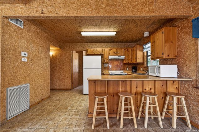 15 Cedar Lane, Concan, TX 78838