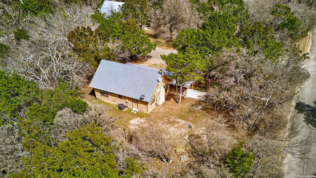 15 Cedar Lane, Concan, TX 78838