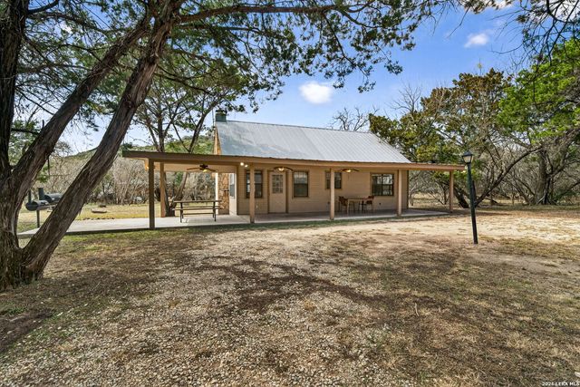 15 Cedar Lane, Concan, TX 78838