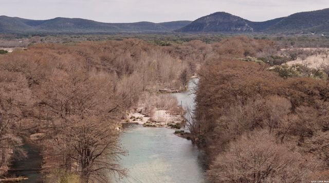 15 Cedar Lane, Concan, TX 78838