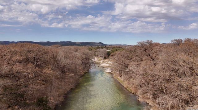 15 Cedar Lane, Concan, TX 78838