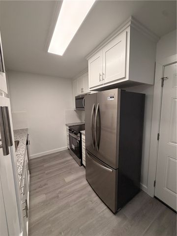 4393 Thrasher Drive, Fayetteville, AR 72704