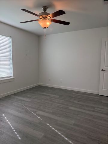 4393 Thrasher Drive, Fayetteville, AR 72704