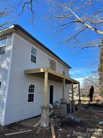 16 Mallory Lane, Arden, NC 28704