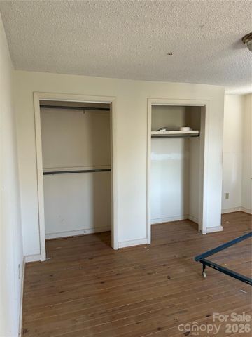 16 Mallory Lane, Arden, NC 28704