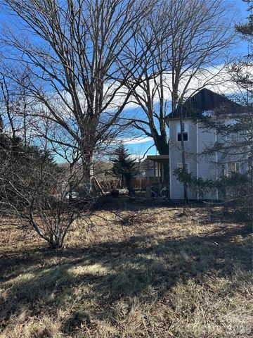 16 Mallory Lane, Arden, NC 28704