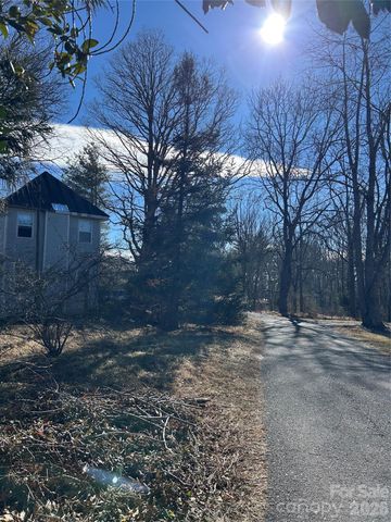 16 Mallory Lane, Arden, NC 28704