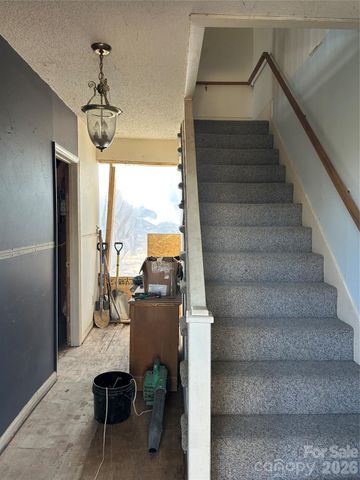 16 Mallory Lane, Arden, NC 28704