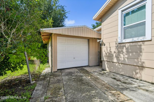 4774 LEXINGTON Avenue, Jacksonville, FL 32210