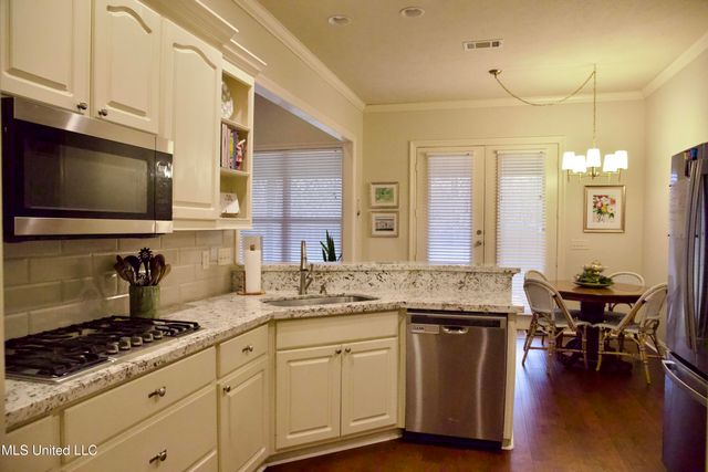 628 Boxwood Place, Madison, MS 39110