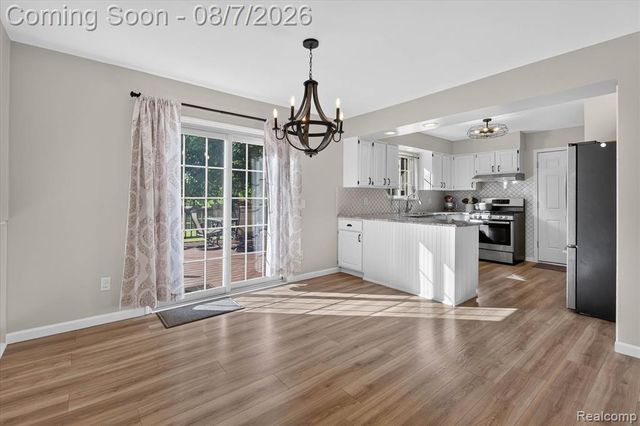 12232 Dentonview Drive, Fenton, MI 48430