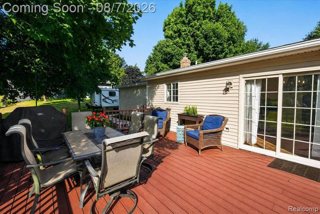 12232 Dentonview Drive, Fenton, MI 48430