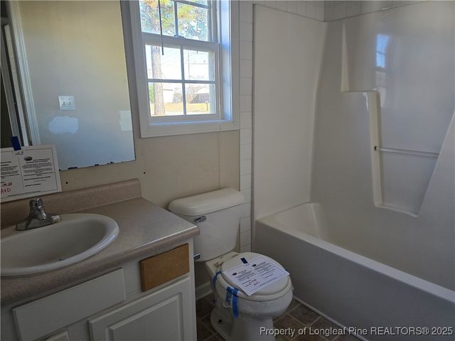 413 Turret Court, Hope Mills, NC 28348