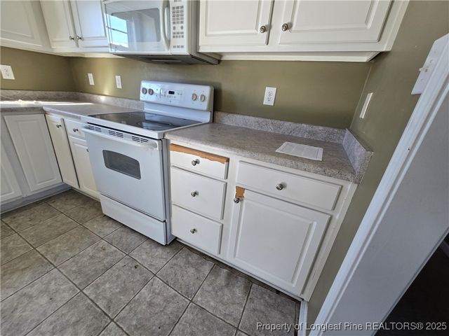 413 Turret Court, Hope Mills, NC 28348