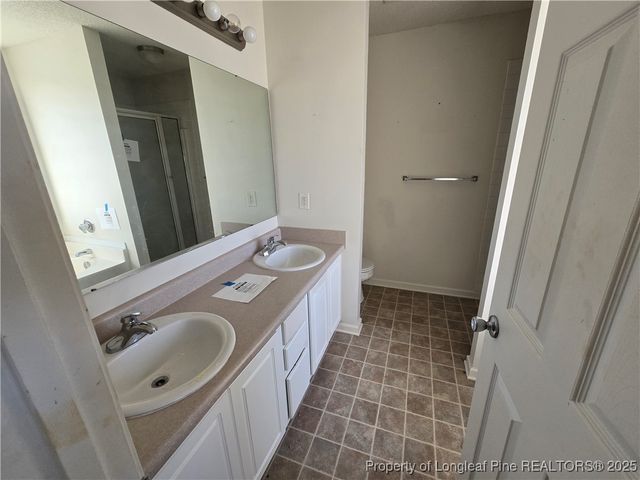 413 Turret Court, Hope Mills, NC 28348