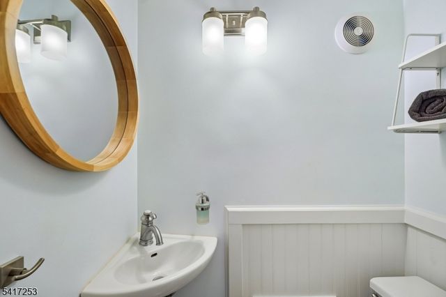 59 Park Ave, Maplewood Twp., NJ 07040