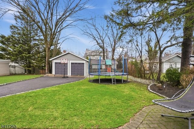 59 Park Ave, Maplewood Twp., NJ 07040