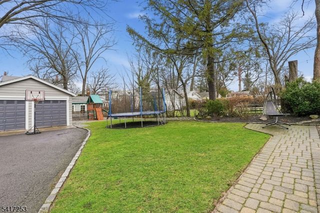 59 Park Ave, Maplewood Twp., NJ 07040