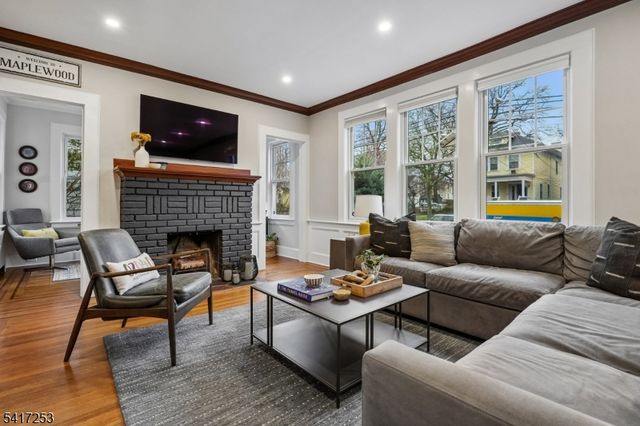 59 Park Ave, Maplewood Twp., NJ 07040