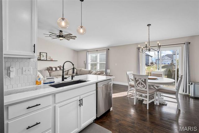 272 Hyde Park Avenue, Wentzville, MO 63385