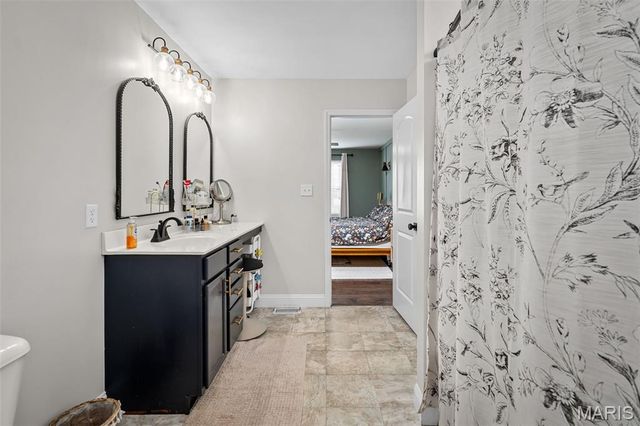 272 Hyde Park Avenue, Wentzville, MO 63385