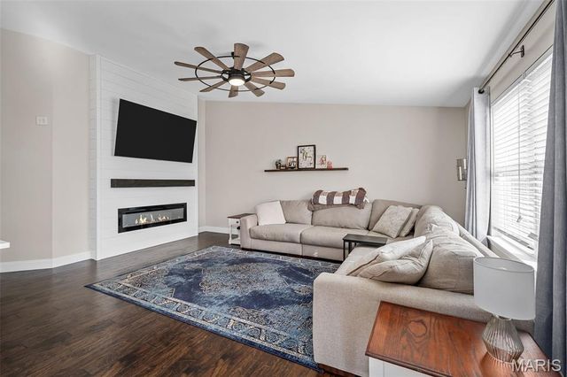 272 Hyde Park Avenue, Wentzville, MO 63385