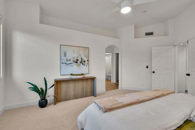 1847 Centennial Way, Escondido, CA 92026