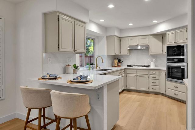 1847 Centennial Way, Escondido, CA 92026