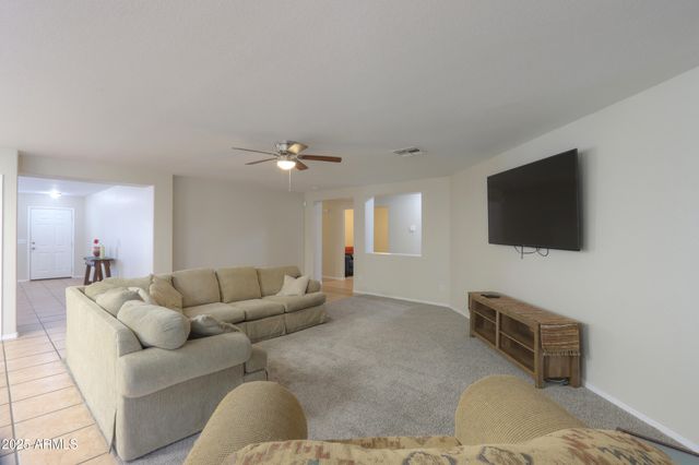 681 W Racine Loop, Casa Grande, AZ 85122