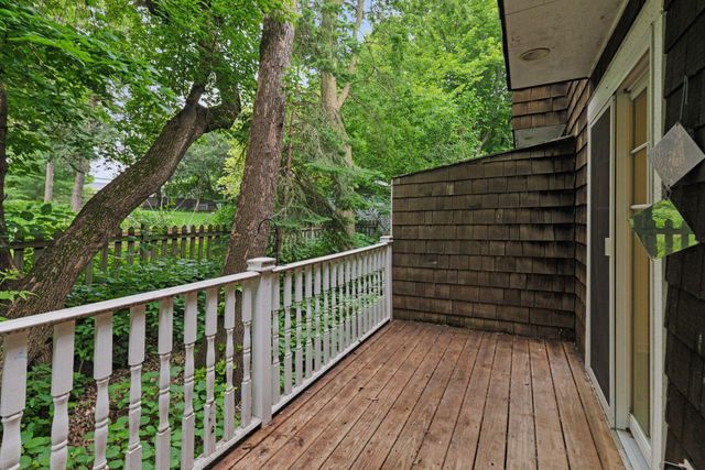 204 Central Avenue S, Wayzata, MN 55391