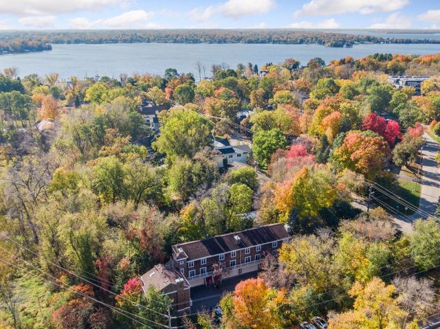 204 Central Avenue S, Wayzata, MN 55391