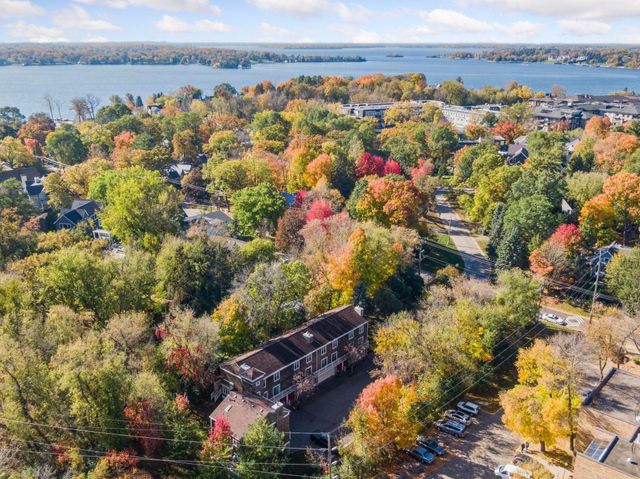 204 Central Avenue S, Wayzata, MN 55391