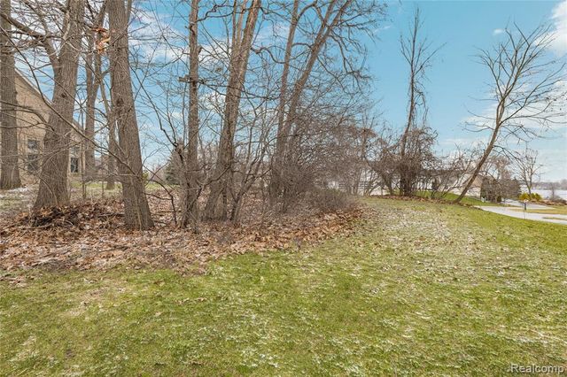 00 Forest Bay Drive, Waterford, MI 48328