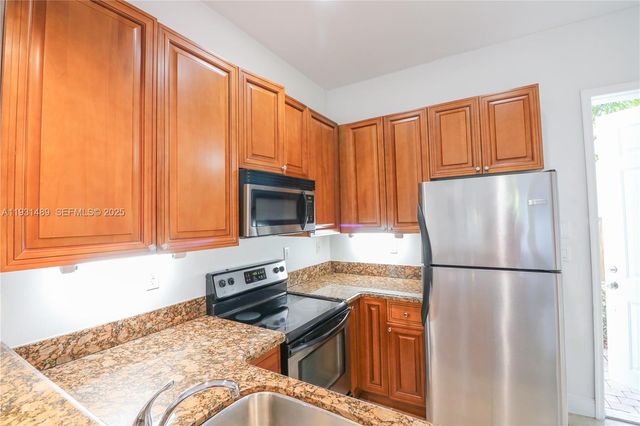 2947 Coconut Ave 4, Miami, FL 33133