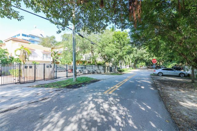 2947 Coconut Ave 4, Miami, FL 33133