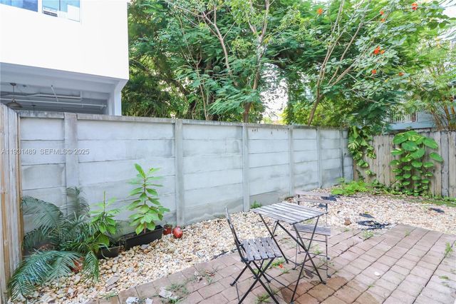 2947 Coconut Ave 4, Miami, FL 33133