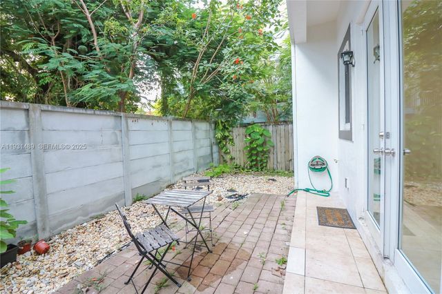 2947 Coconut Ave 4, Miami, FL 33133