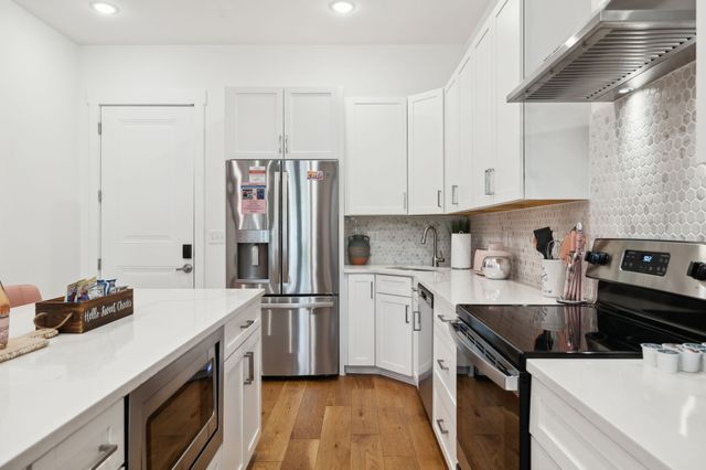 4810 Gallatin Pike Apt 105, Nashville, TN 37216