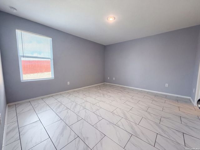 241 Payton Pl, Marion, TX 78124