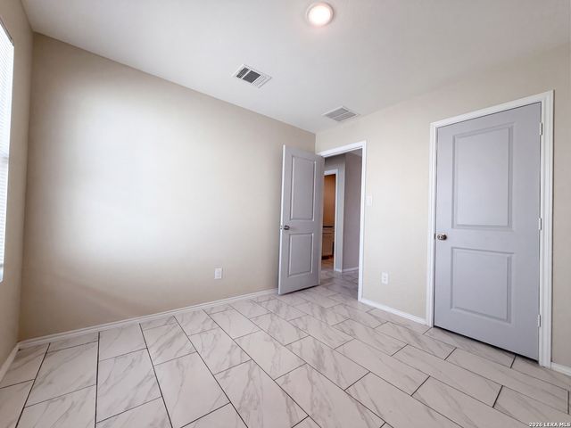 241 Payton Pl, Marion, TX 78124