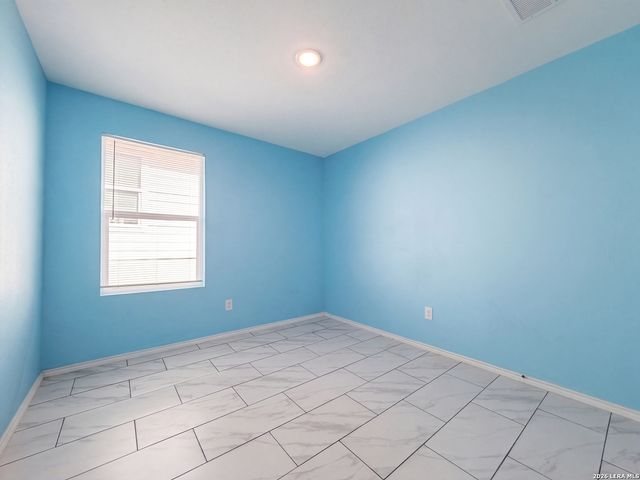 241 Payton Pl, Marion, TX 78124