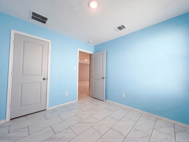 241 Payton Pl, Marion, TX 78124