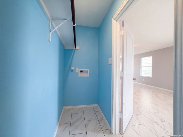 241 Payton Pl, Marion, TX 78124